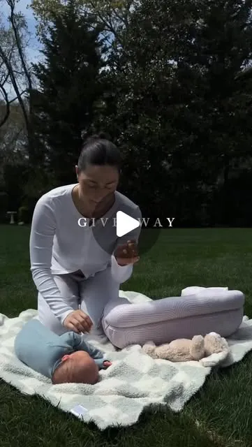 The Boppy Complete Nursing Pillow Giveaway